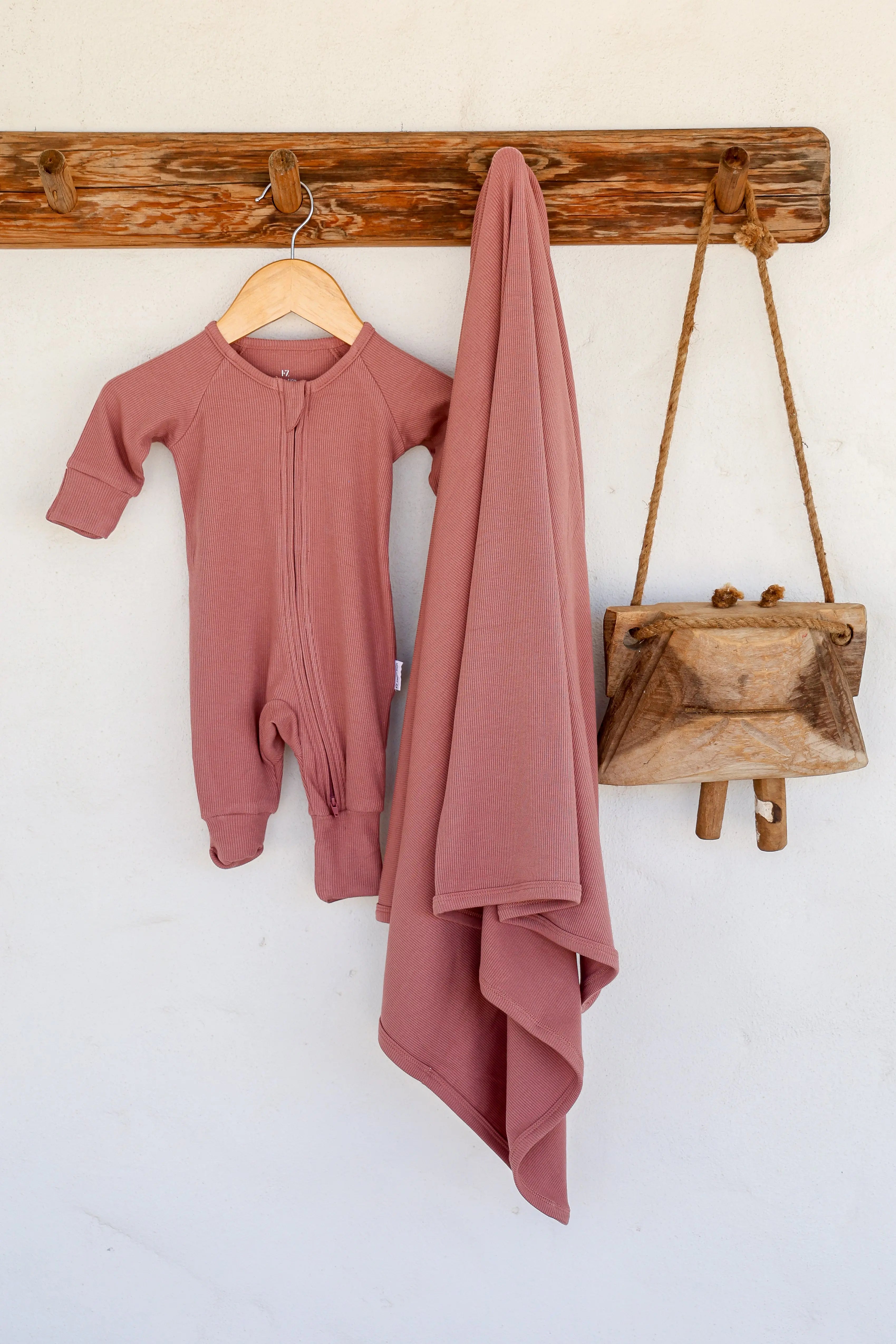 Ribbed Bamboo Baby Onesie - Choccy FROM ZION