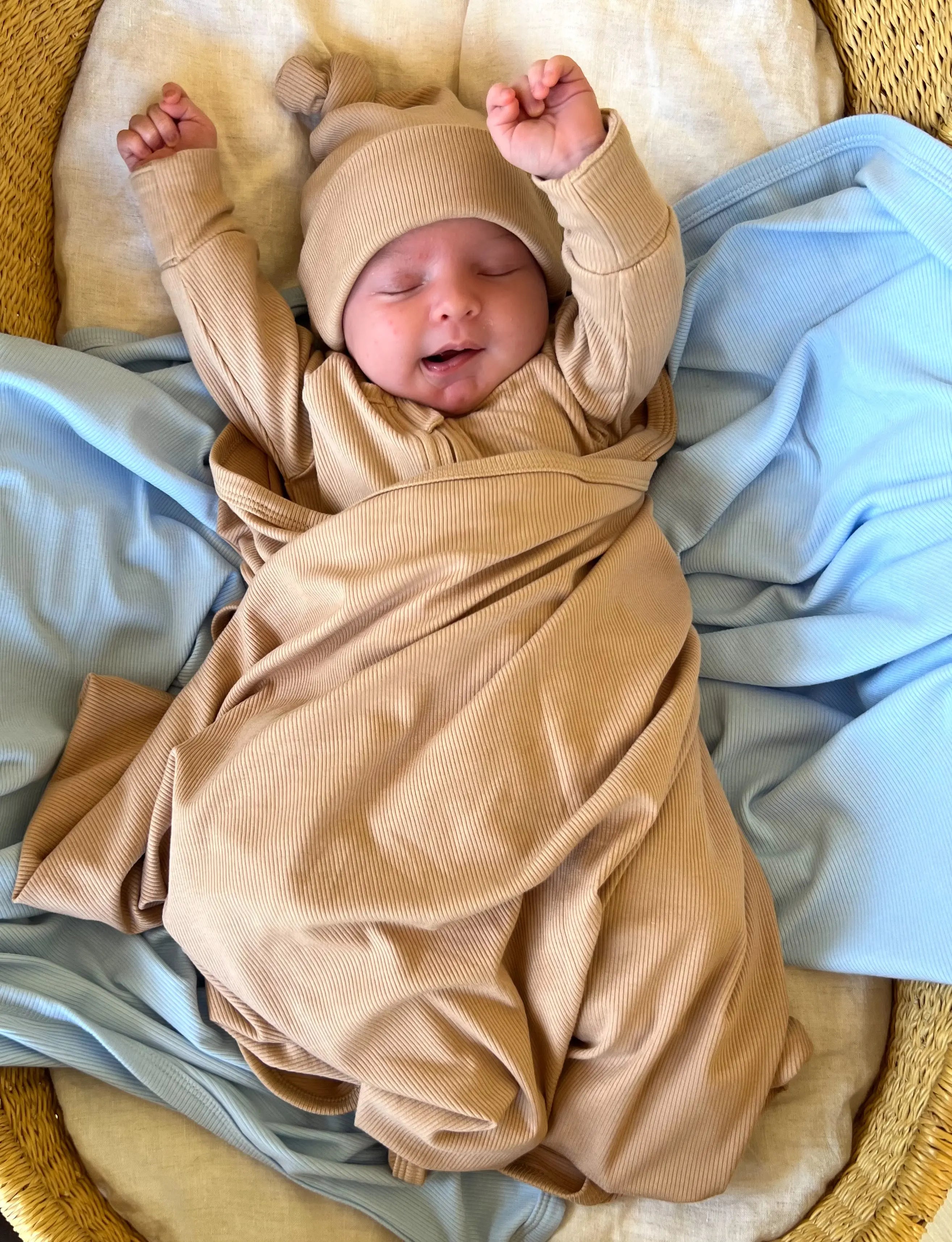 Ribbed Bamboo Baby Beanie - Soft Brown FROM ZION